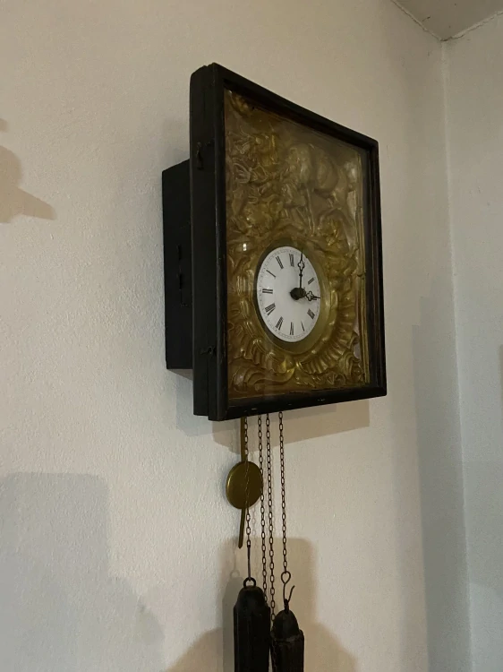 Nástěnné hodiny se závažím-myslivost